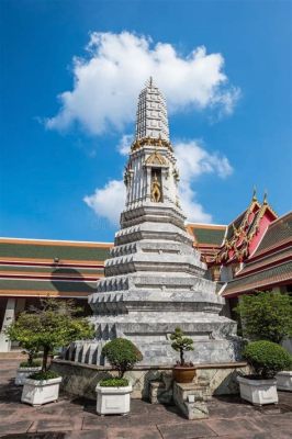 Het Witte Pagoda-Monument: Een symbool van sereniteit en een spectaculaire blik op de stad!