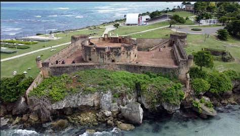 De Fortaleza de San Felipe! Een spectaculaire reis door de tijd en verdedigingsarchitectuur