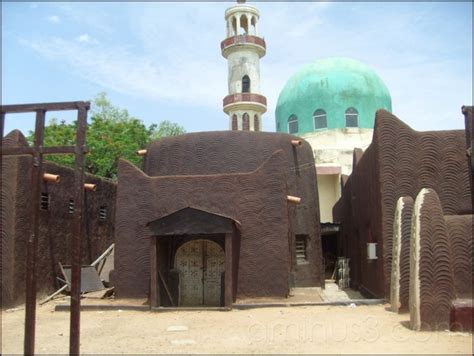 De Kano Pillars Museum: Een fascinerende reis door de geschiedenis en architectuur van Noord-Nigeria!